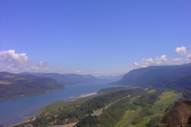 Columbia River Gorge - View from Crown Point 3