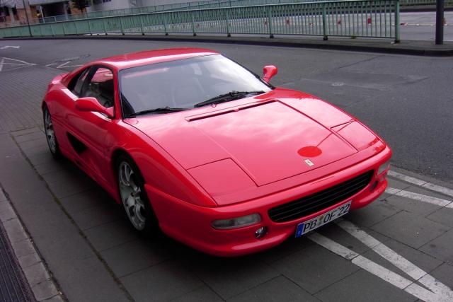 Here's a nice Ferrari in Cologne - front view