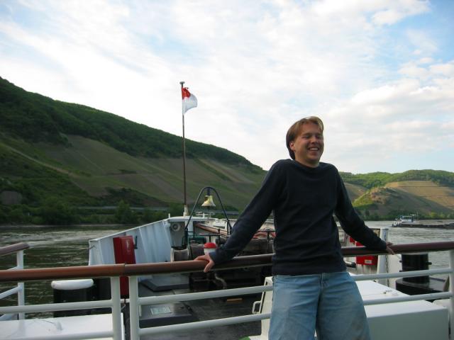 I am enjoying the boatride on the Rhine
