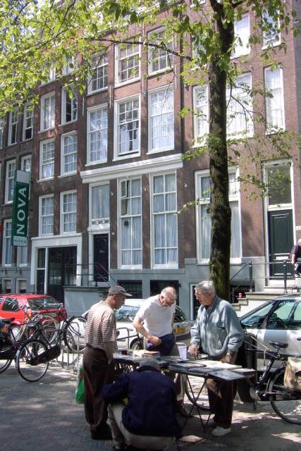 I had not been to Amsterdam for 7 years, but I think I recognized the hotel I had stayed in back in 1996.